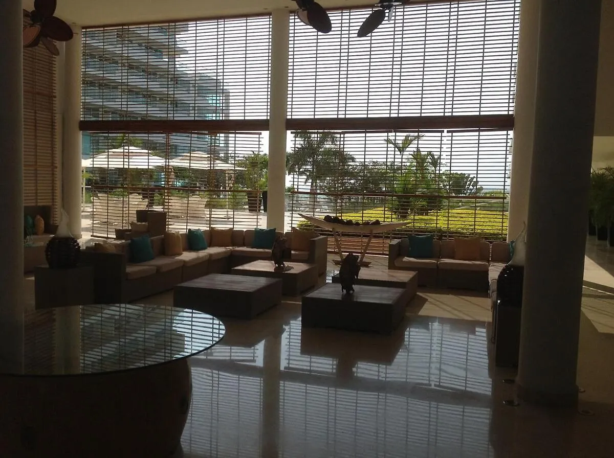 Apartamento De Lujo Frente Al Mar Con Playa Privada! Santa Marta  Colombia